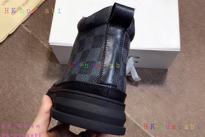 NEW 루이비통 신상 신발 LV 320341