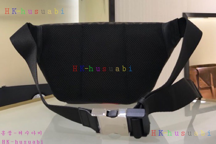 ★미러급★ 펜디 힙색 신상 F 125885-2