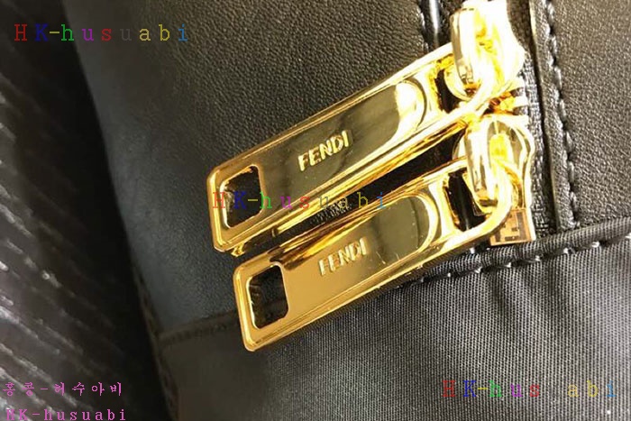 ★미러급★ 펜디 나일론 가죽 백팩 F 7VZ042