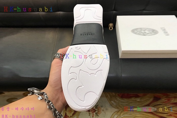 NEW 베르사체 남성용 신발 V 470051