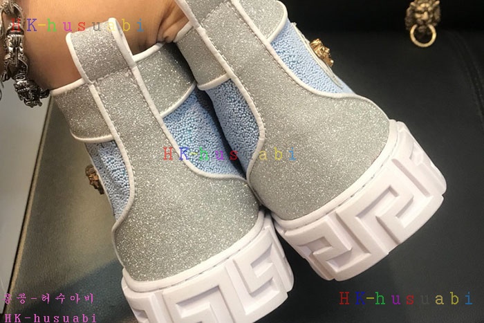 NEW 베르사체 남성용 신발 V 470070