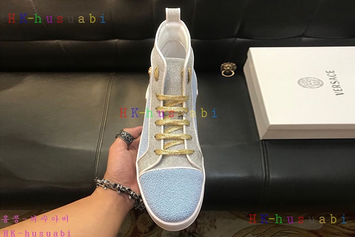 NEW 베르사체 남성용 신발 V 470070