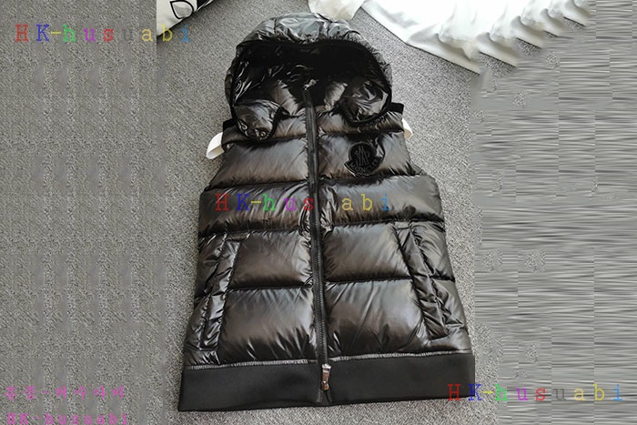 NEW 몽클레어 패딩조끼 신상 M 4722212