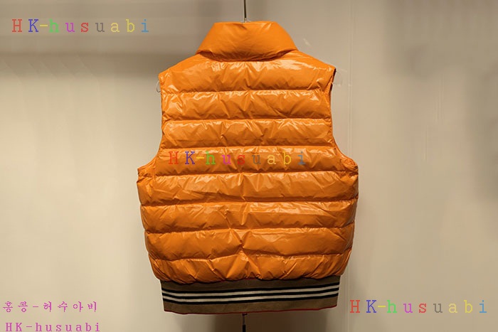 NEW 버버리 패딩조끼 신상 BB 682225