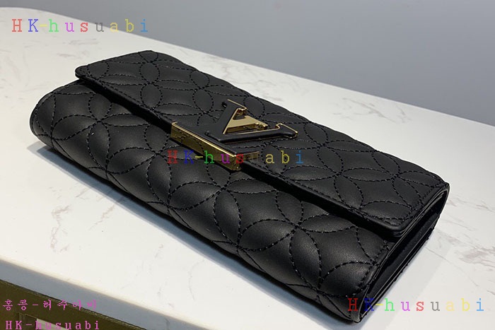 ★미러급★ 루이비통 카푸신 롱 월릿 M68590-2