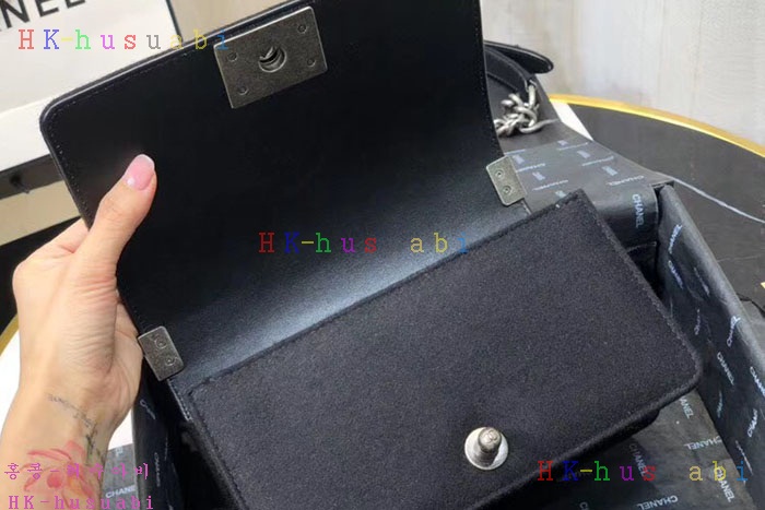 ★미러급★  샤넬 보이백 A67085/A67086