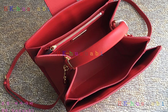 ★미러급★  페라가모 테아 토트백 F 21G596-2