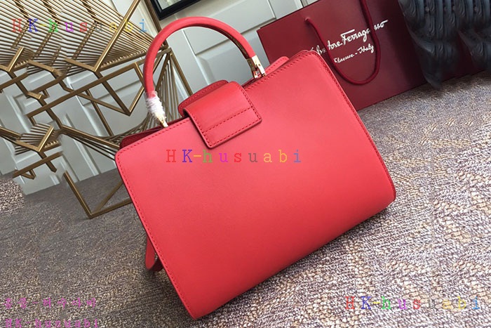 ★미러급★  페라가모 테아 토트백 F 21G596-2