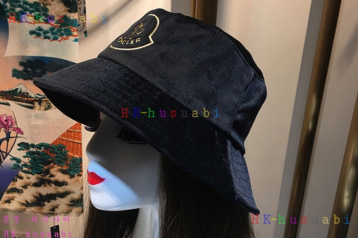 NEW 몽클레어 모자 신상 M 6570021