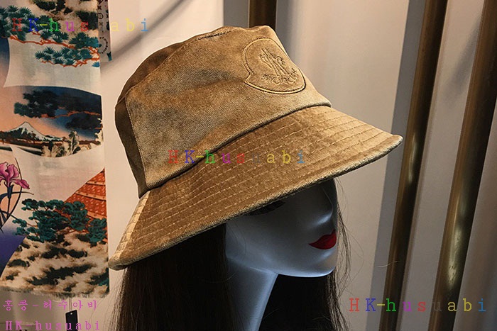 NEW 몽클레어 모자 신상 M 6570031