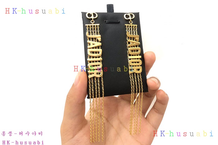 NEW 디올 귀걸이 신상 D 4017820
