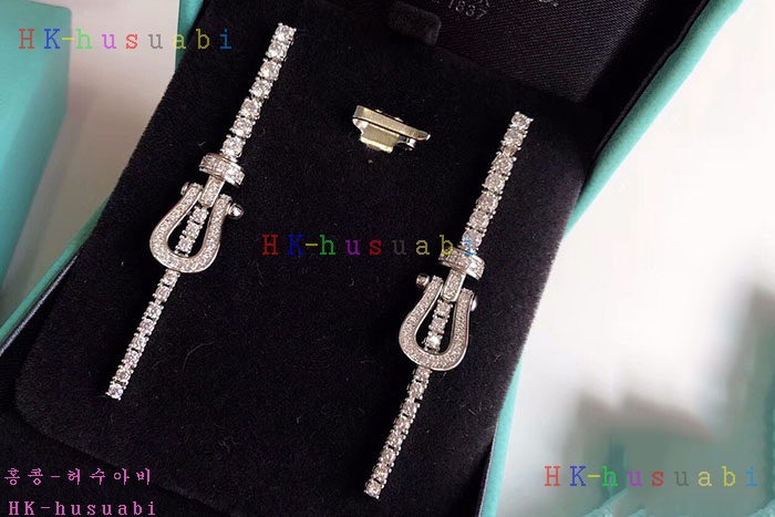 NEW  티파니앤코 귀걸이 신상 T 1112402