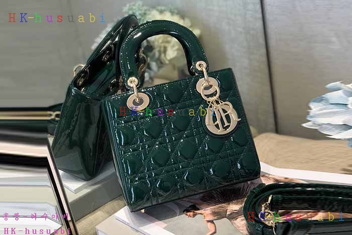 ★미러급★ 디올 레이디백 DR 953323