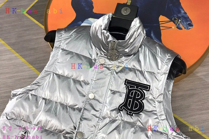 NEW 버버리 패딩조끼 신상  B 54215126