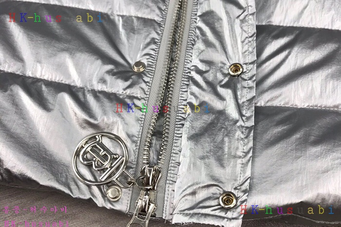 NEW 버버리 패딩조끼 신상  B 54215126