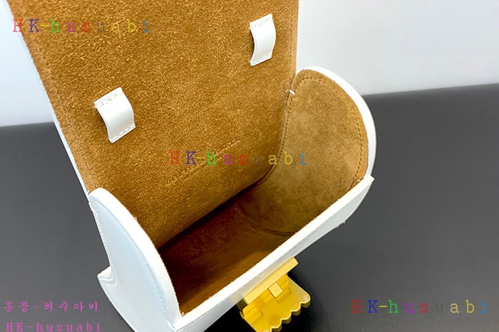 ★미러급★ 보테가베네타 빈 크로스 백 BV 588034-2