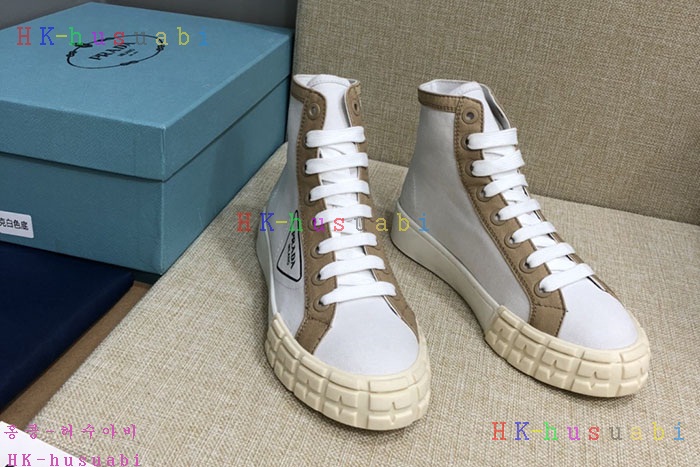 NEW 프라다 신발 신상 P 679956