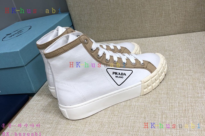 NEW 프라다 신발 신상 P 679956