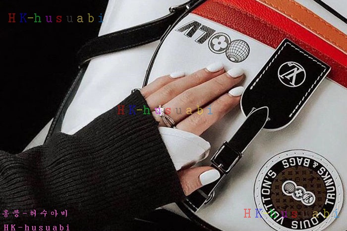 ★미러급★ 루이비통 모노그램 스트라이프 부아뜨 샤포 수플 M55653 