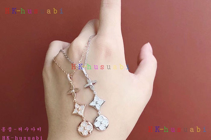 NEW 루이비통 목걸이 신상 LV 140771