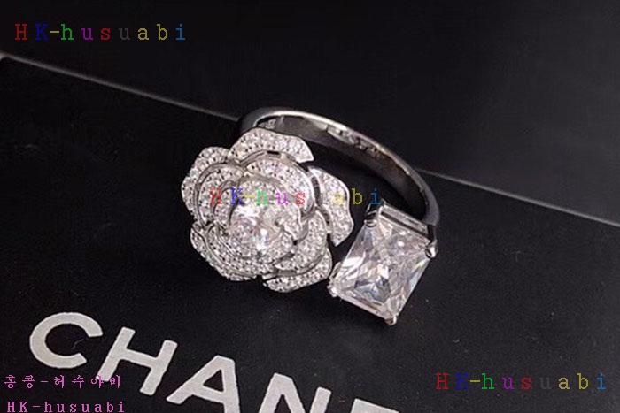NEW 샤넬 반지 신상 CH 4018924