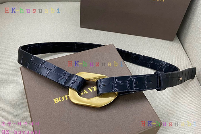 NEW 보테가베네타 벨트 신상 BV 672504