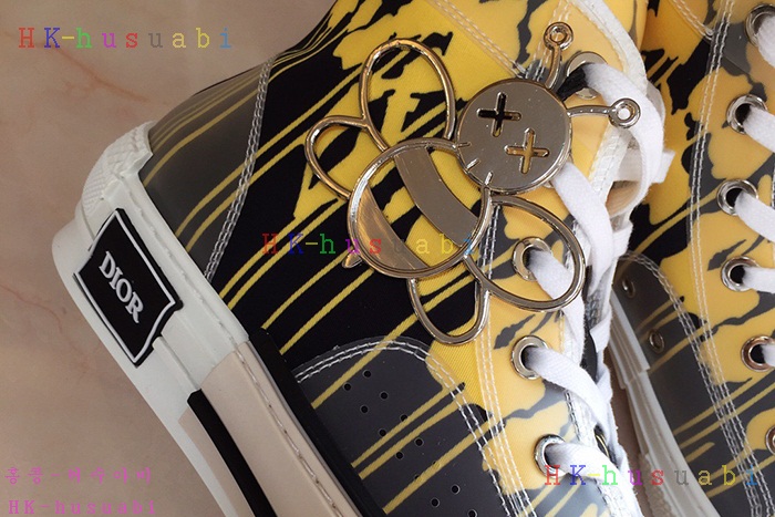 NEW 디올 신발 신상 DR 592404