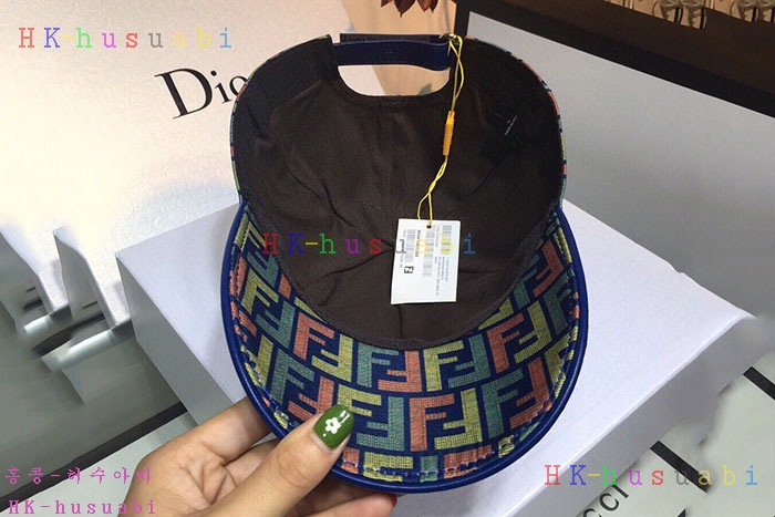 NEW 펜디 모자 신상 FD 724332