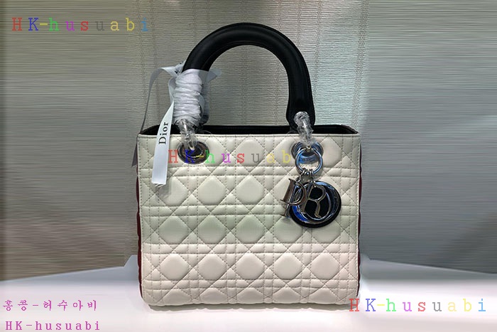 ★미러급★ 디올 레이디백 DR 724112