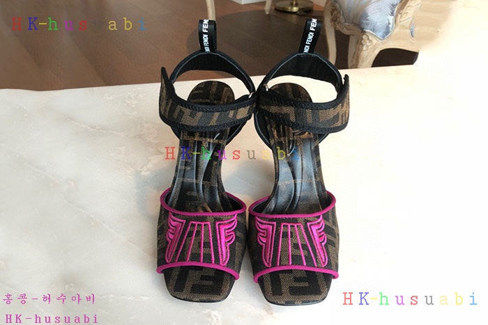 NEW 펜디 신발 신상 FD 4299950