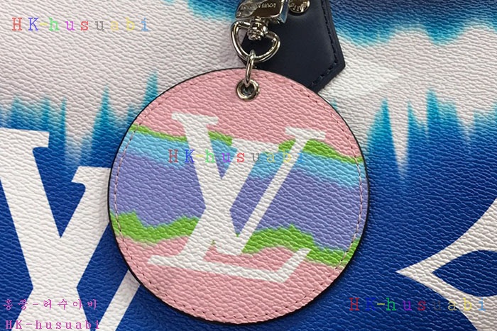NEW 루이비통 에스칼 키홀더/백참 M69272 (2컬러)