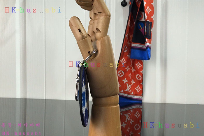 NEW 루이비통 에스칼 키홀더/백참 M69272 (2컬러)