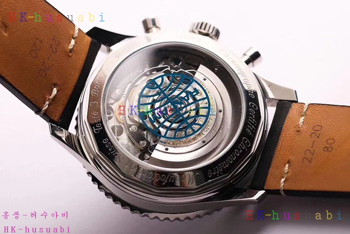NEW 브라이틀링 시계 신상 B 724102