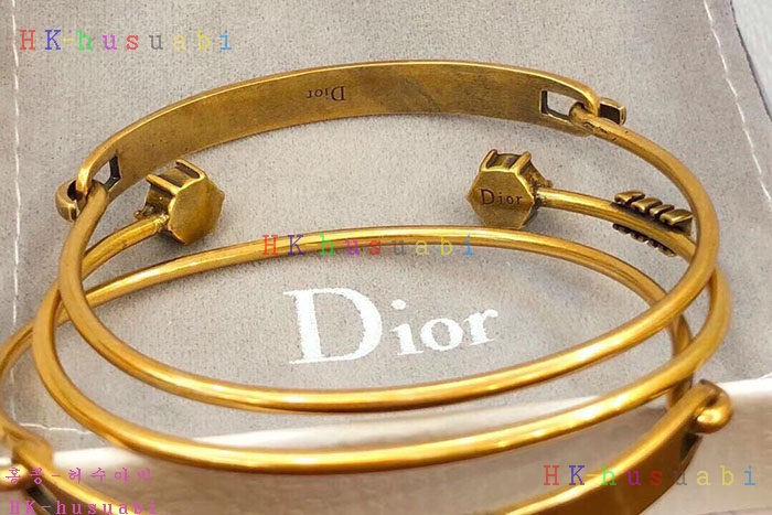 NEW 디올 팔찌 신상 DR 7140010