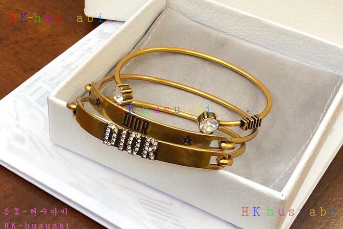 NEW 디올 팔찌 신상 DR 7140010