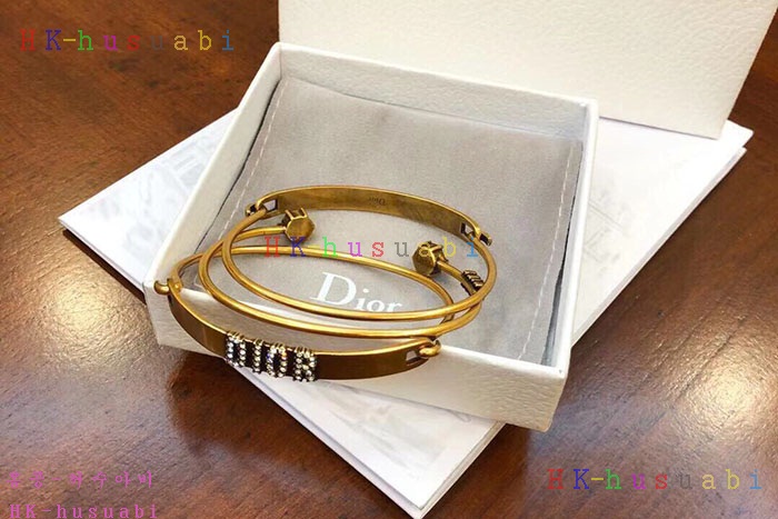 NEW 디올 팔찌 신상 DR 7140010