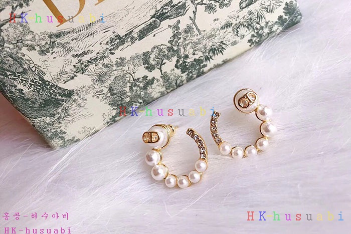 NEW 디올 귀걸이 신상 DR 7140015