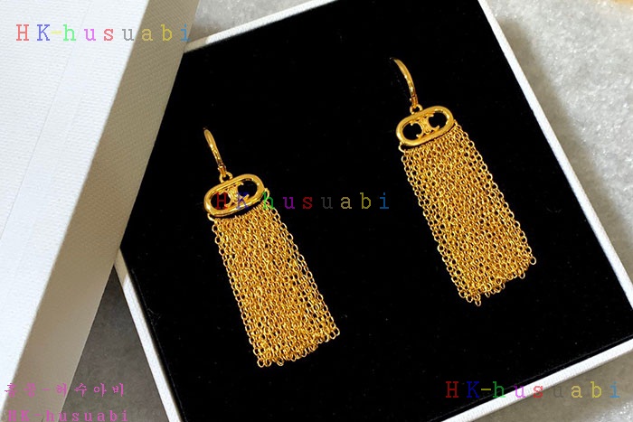 NEW 셀린느 귀걸이  신상 C 3042213