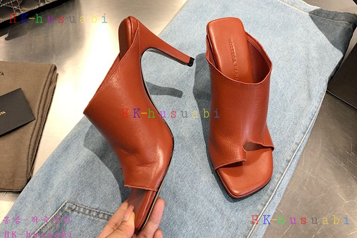 NEW 보테가베네타 신발 신상 BV 324010