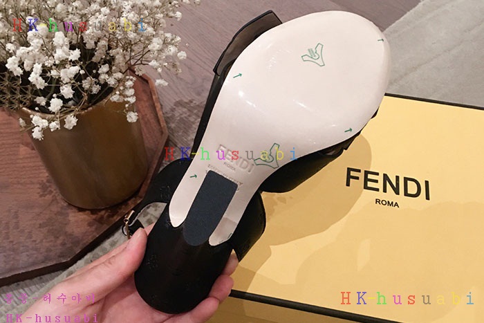 NEW 펜디 신발 신상 FD 747444