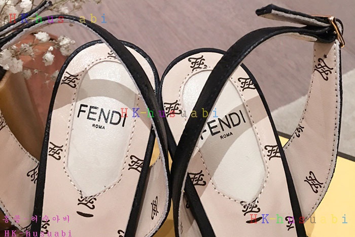 NEW 펜디 신발 신상 FD 747444