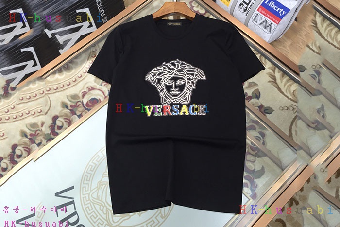 NEW 베르사체 반팔티 신상 V 447220