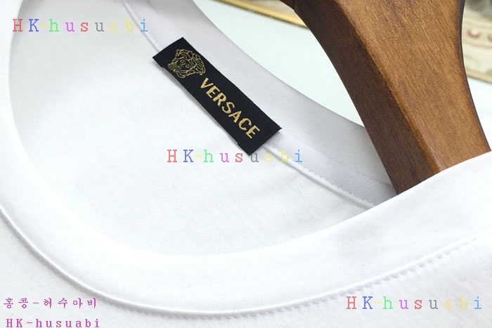 NEW 베르사체 반팔티 신상 V 447220
