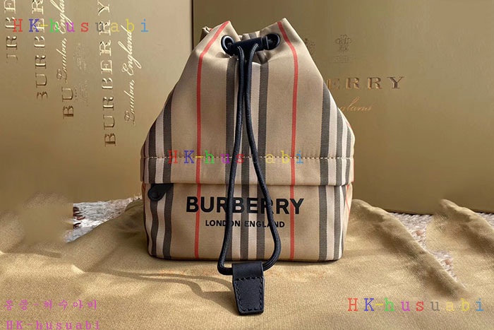 NEW 버버리 파우치  BB 333528
