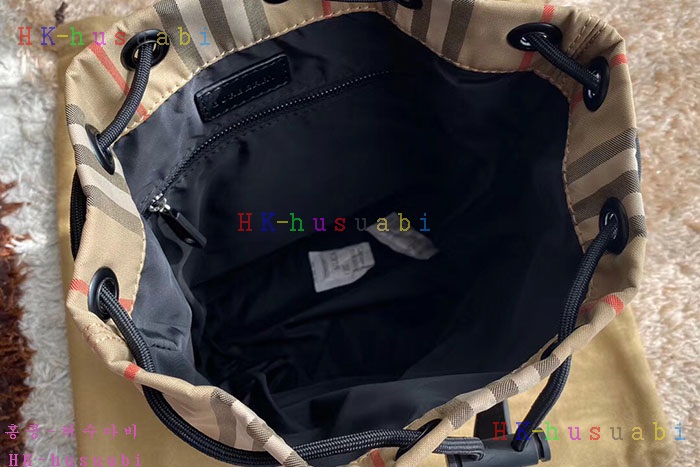NEW 버버리 파우치  BB 333528