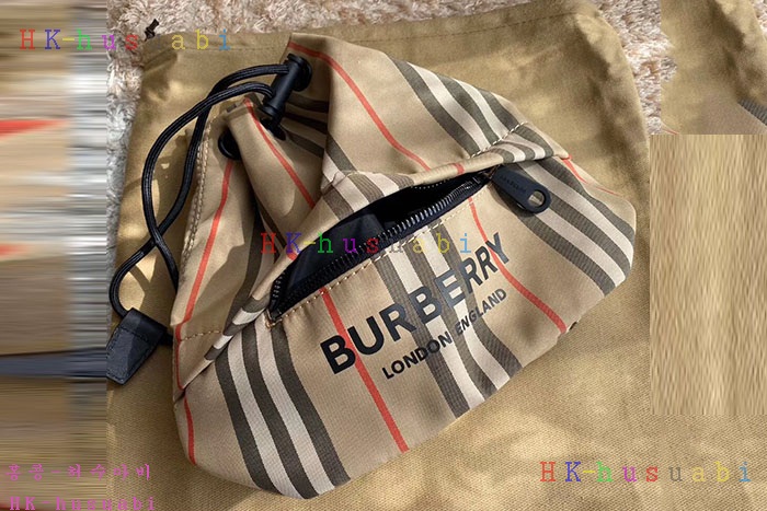 NEW 버버리 파우치  BB 333528