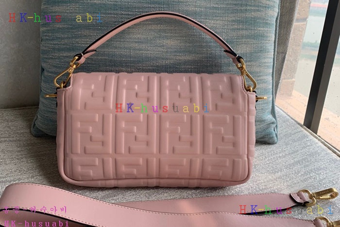 ★미러급★ 펜디 바게트백 FD 8221043