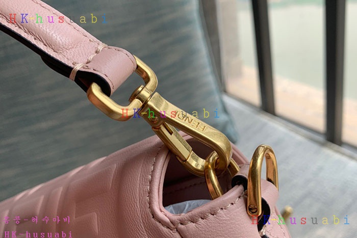 ★미러급★ 펜디 바게트백 FD 8221043
