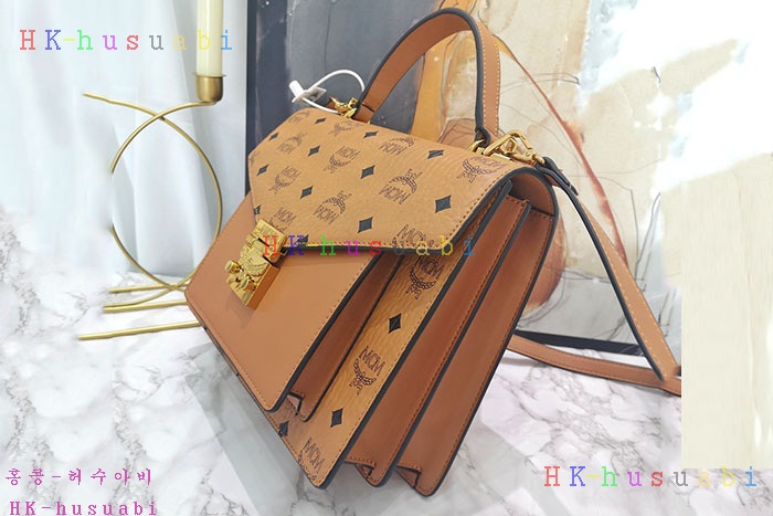 NEW 엠씨엠 토트백 신상 M 222472