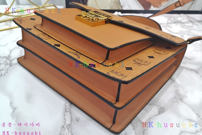 NEW 엠씨엠 토트백 신상 M 222472